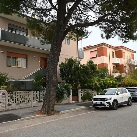 Se201 - Senigallia, Ampio Trilocale Con Aria Condizionata E Wi-fi * 西尼加利亚